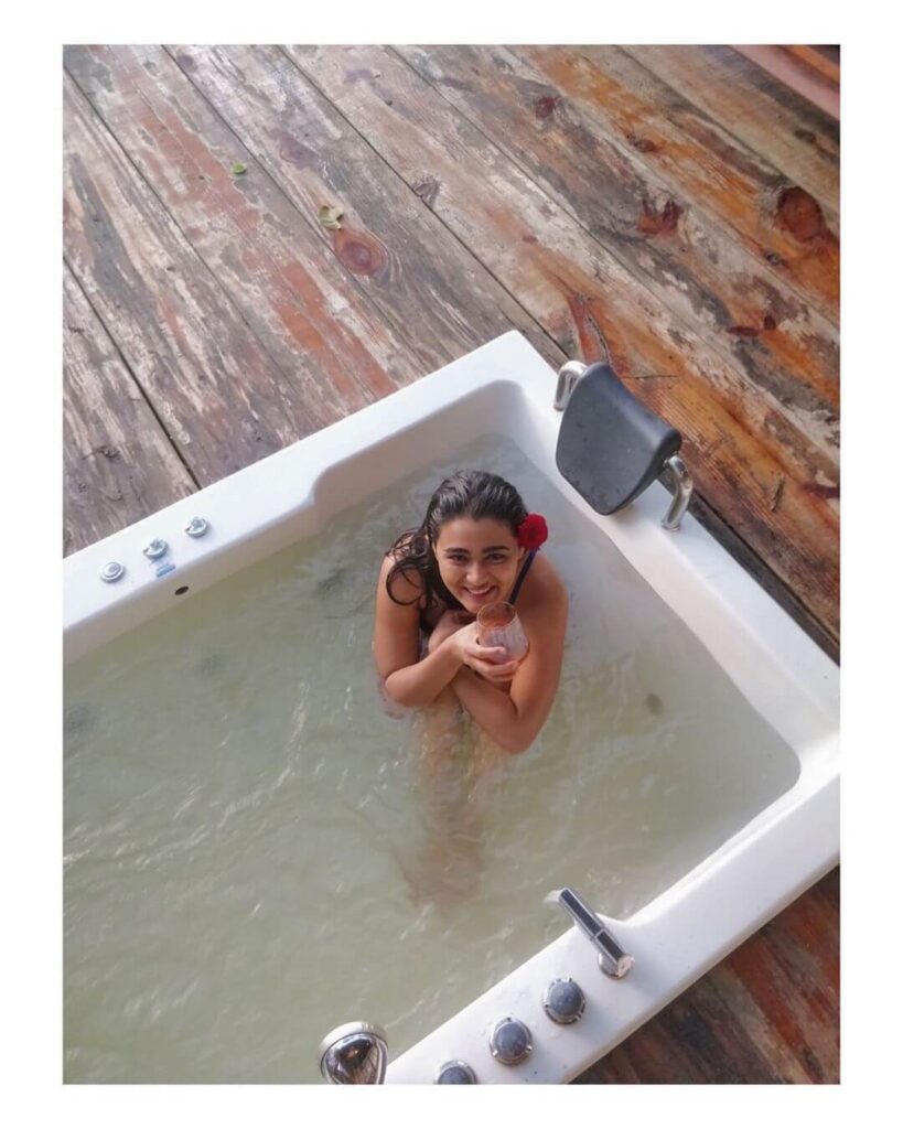 70285215_157122528692103_3483250128105893621_n