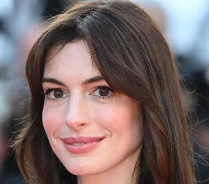 Anne Hathaway Height, Net Worth, Husband, Age & More