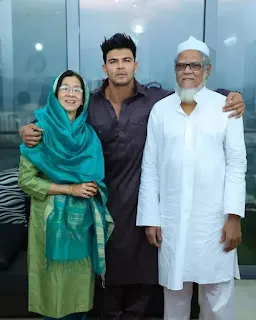 sahil khan parents