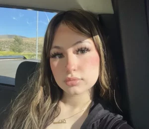 Rosa Verte [Model] Wiki, Net Worth, Height, Weight & More